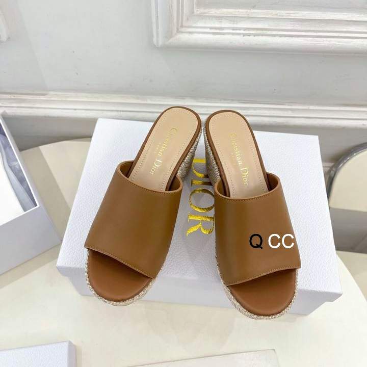 Picture of Dior Shoes _SKUDiorsz35-408CMJX06043763